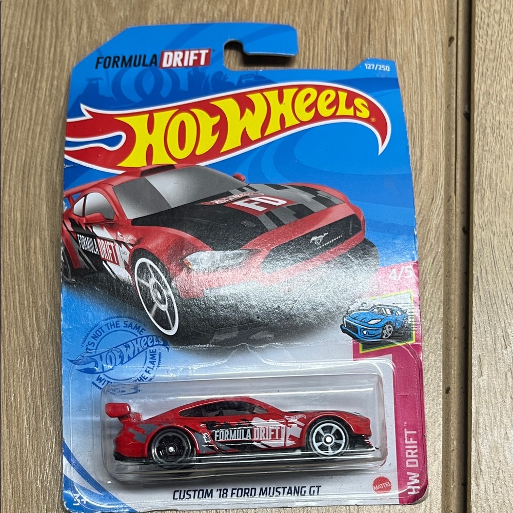 Hot Wheels Custom '18 Ford Mustang GT - Red